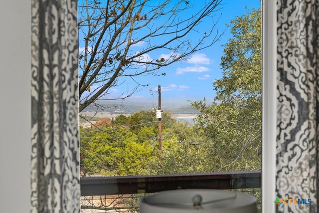 1156 Riviera Drive, Canyon Lake, TX 78133