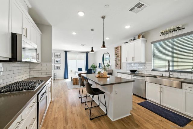 8672 Camden Dr, Santee, CA 92071