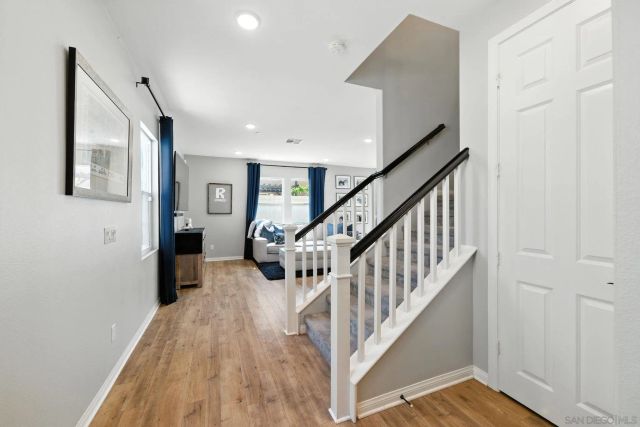 8672 Camden Dr, Santee, CA 92071