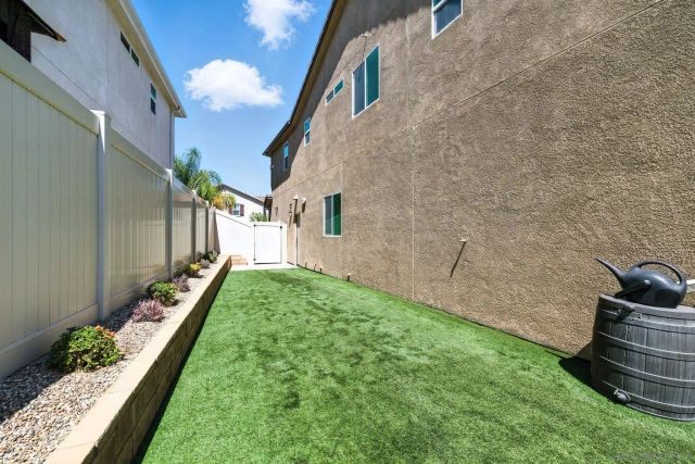 8672 Camden Dr, Santee, CA 92071