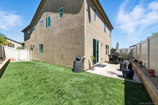 8672 Camden Dr, Santee, CA 92071