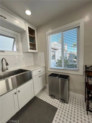 602 Narcissus Avenue, Corona Del Mar, CA 92625
