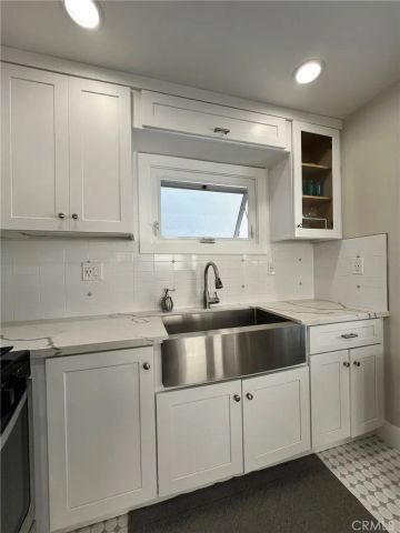 602 Narcissus Avenue, Corona Del Mar, CA 92625