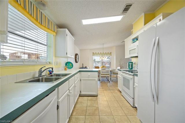 3811 Blueberry LN, St. James City, FL 33956