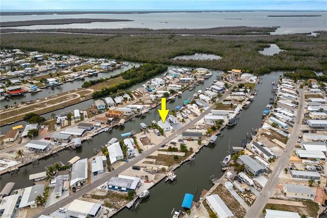 3811 Blueberry LN, St. James City, FL 33956