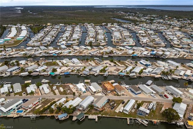 3811 Blueberry LN, St. James City, FL 33956