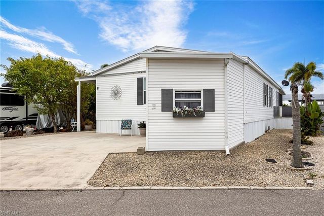 3811 Blueberry LN, St. James City, FL 33956