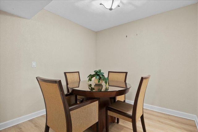 3755 Via Poinciana 611, Greenacres, FL 33467