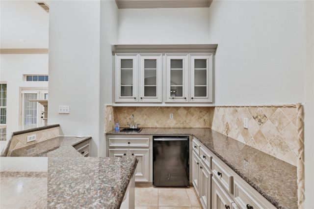 14222 Spring Pines Drive, Tomball, TX 77375