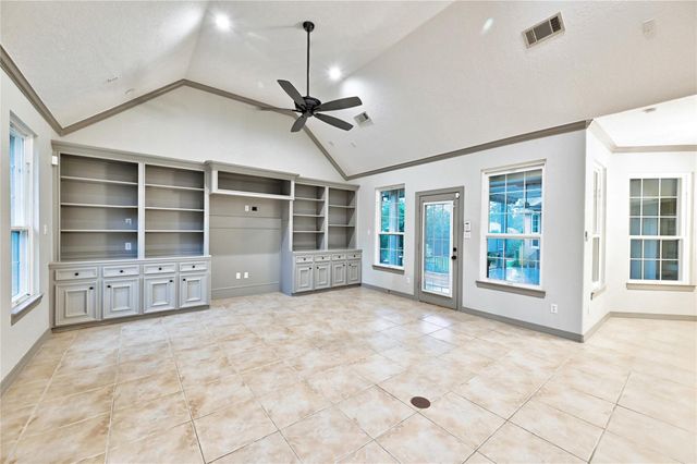 14222 Spring Pines Drive, Tomball, TX 77375