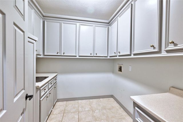 14222 Spring Pines Drive, Tomball, TX 77375