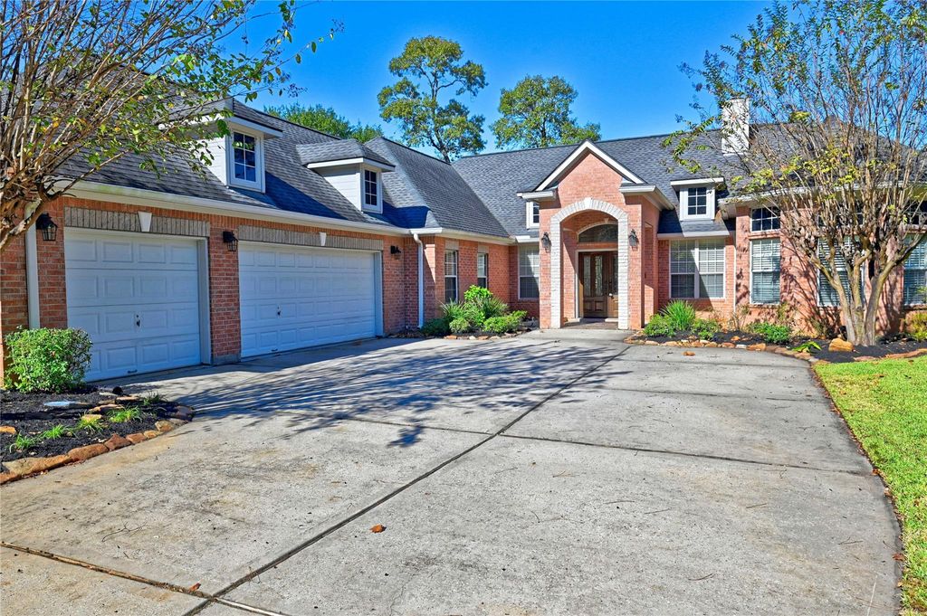 14222 Spring Pines Drive, Tomball, TX 77375