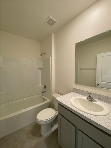 113 HICKORY COURSE LOOP, Ocala, FL 34472