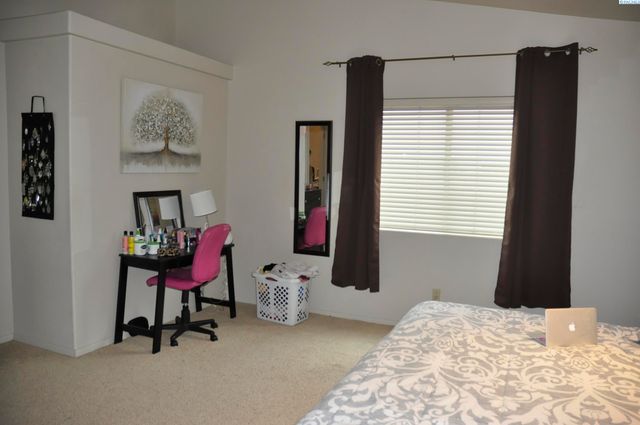 580-582 SE Shoemaker Pl, Pullman, WA 99163