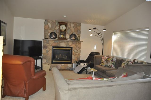 580-582 SE Shoemaker Pl, Pullman, WA 99163