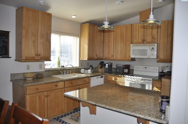 580-582 SE Shoemaker Pl, Pullman, WA 99163