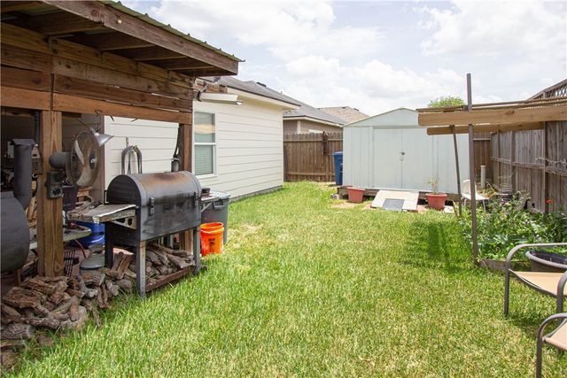 2021 Overland TRL, Corpus Christi, TX 78410