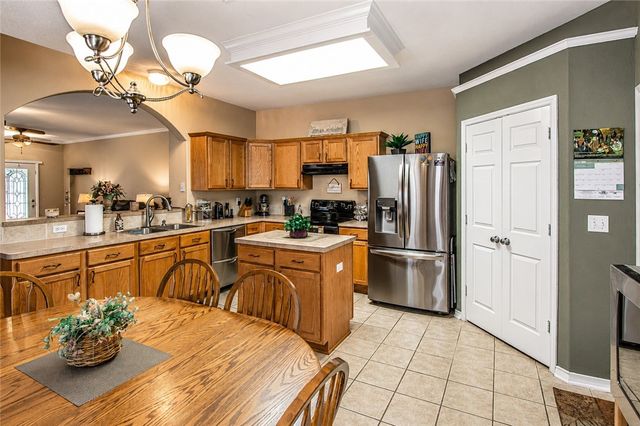 2021 Overland TRL, Corpus Christi, TX 78410