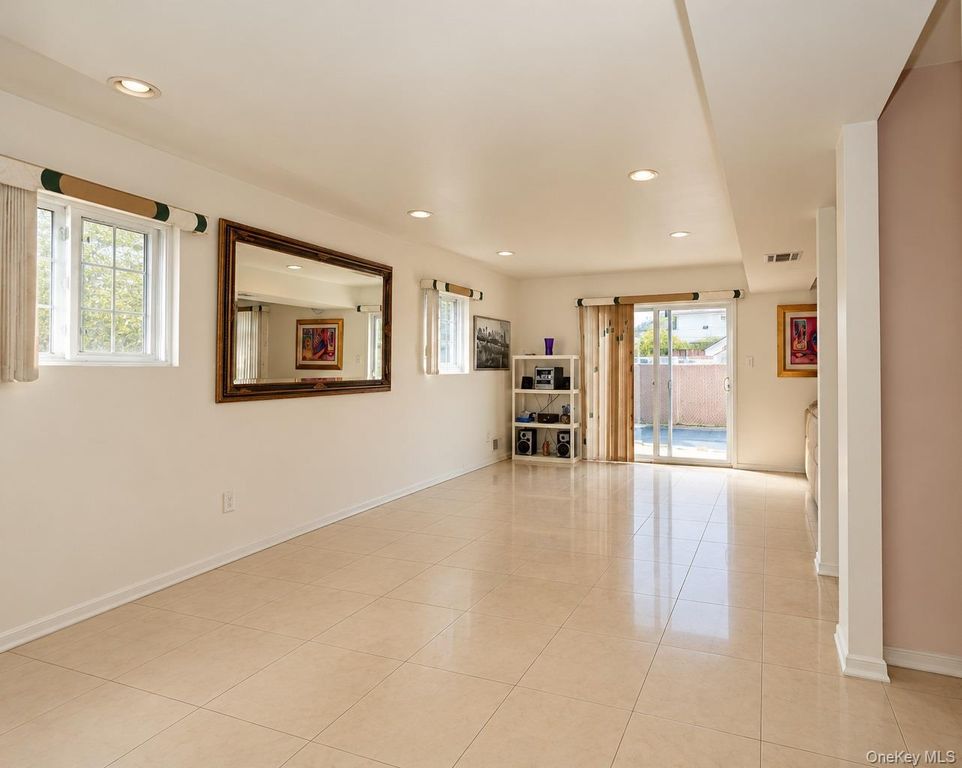 16344 90th Street, Howard Beach, NY 11414 — photo 5