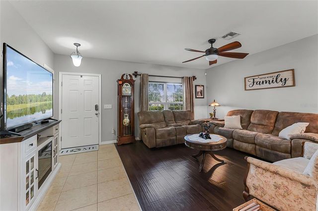 913 BENDING OAK TRAIL, Winter Garden, FL 34787