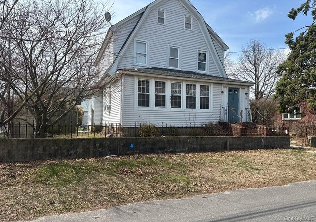 129 N 7th Street, Lindenhurst, NY 11757