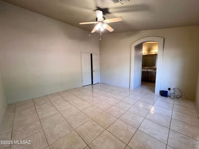 8679 N Ahwatukee Way, Tucson, AZ 85743