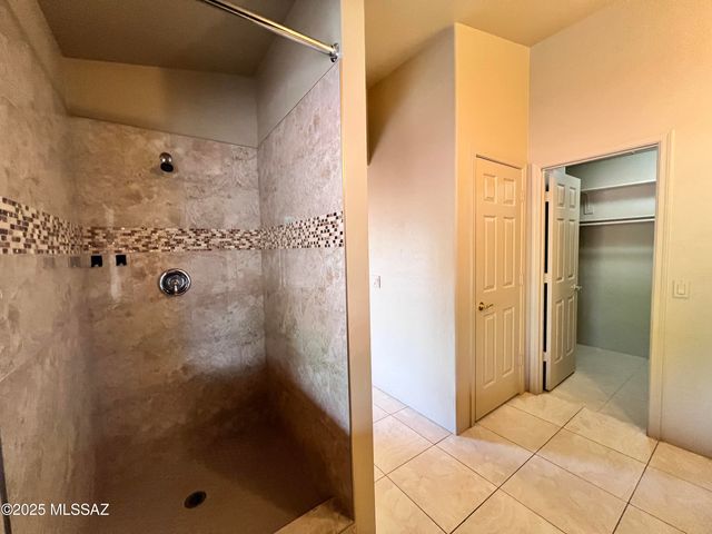8679 N Ahwatukee Way, Tucson, AZ 85743