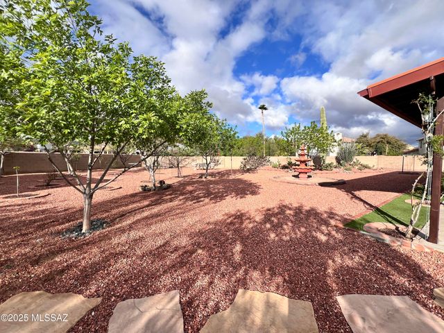 8679 N Ahwatukee Way, Tucson, AZ 85743