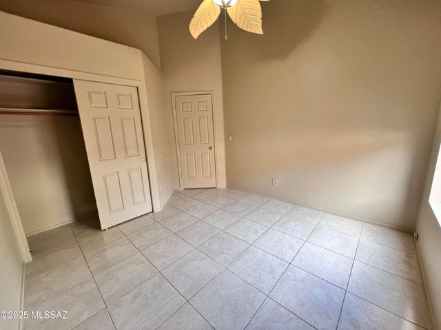 8679 N Ahwatukee Way, Tucson, AZ 85743