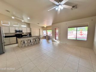 8679 N Ahwatukee Way, Tucson, AZ 85743