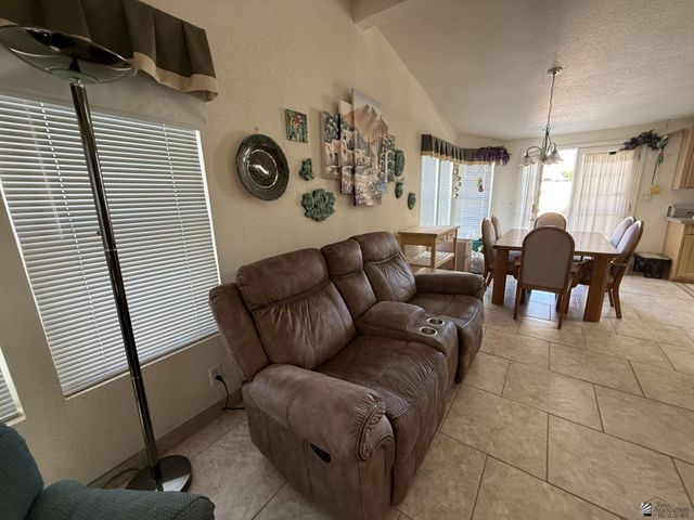 10355 S Gwen De Fortuna Cir, Yuma, AZ 85367