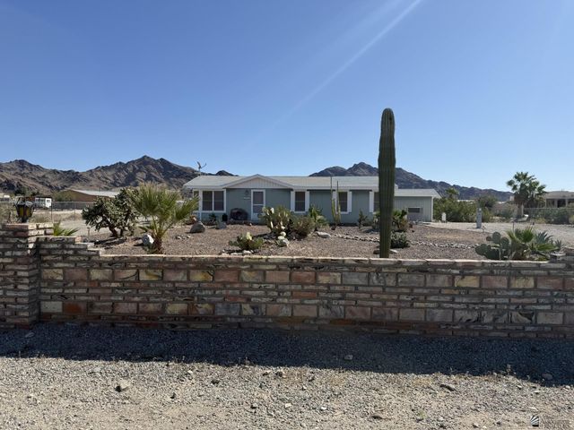 10355 S Gwen De Fortuna Cir, Yuma, AZ 85367