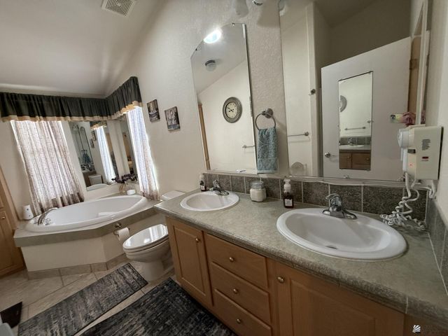 10355 S Gwen De Fortuna Cir, Yuma, AZ 85367