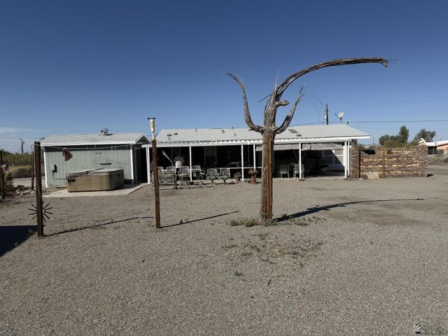 10355 S Gwen De Fortuna Cir, Yuma, AZ 85367