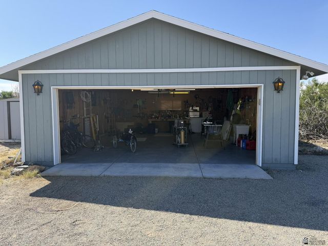 10355 S Gwen De Fortuna Cir, Yuma, AZ 85367