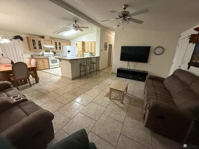10355 S Gwen De Fortuna Cir, Yuma, AZ 85367