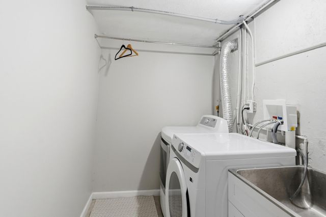 420 General Drive, Fort Wright, KY 41011