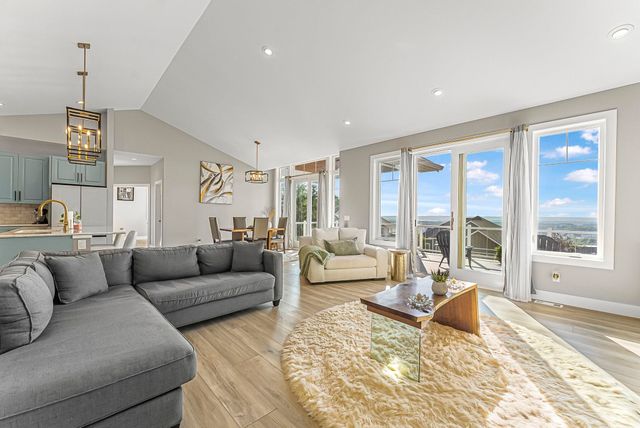 4239 Eagles View, Traverse City, MI 49684