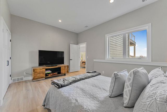 4239 Eagles View, Traverse City, MI 49684