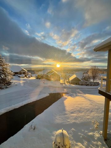 4239 Eagles View, Traverse City, MI 49684