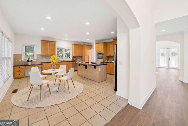 2274 Norbury Drive SE, Smyrna, GA 30080