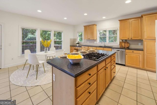 2274 Norbury Drive SE, Smyrna, GA 30080