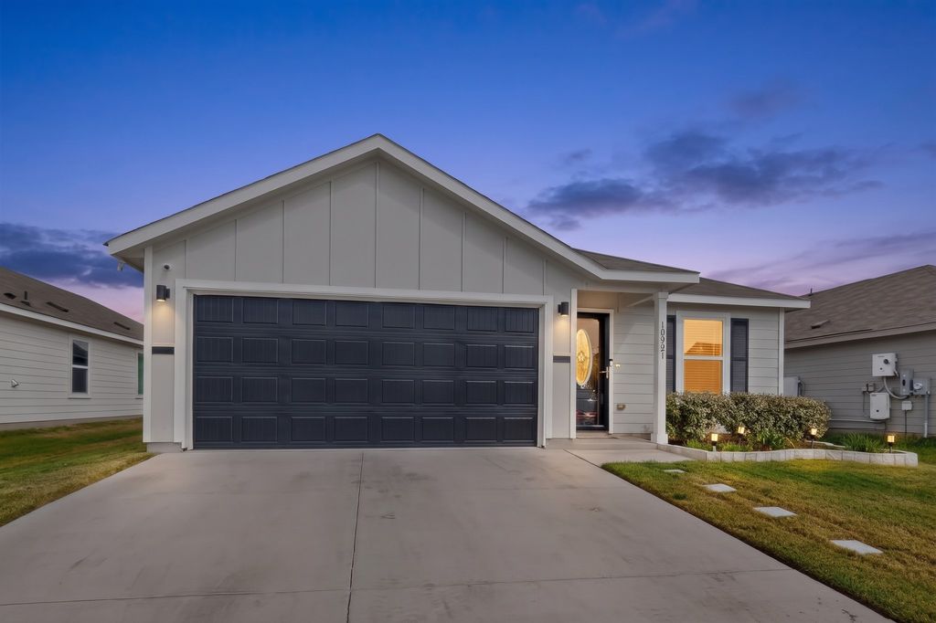 10021 Barasingha Drive, Fort Worth, TX 76134 — exterior