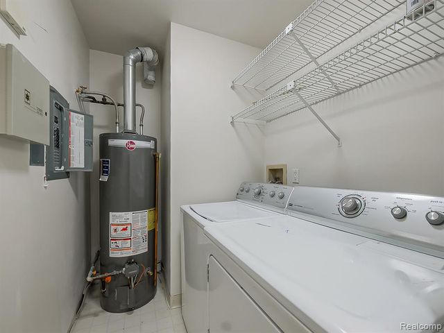 30414 Orchard Lake Road 12, Farmington, MI 48334