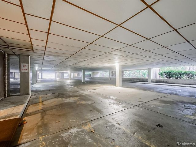 30414 Orchard Lake Road 12, Farmington, MI 48334