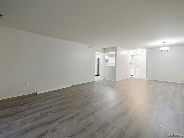 30414 Orchard Lake Road 12, Farmington, MI 48334