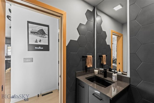 1964 Little Cottage Lane, Bozeman, MT 59715