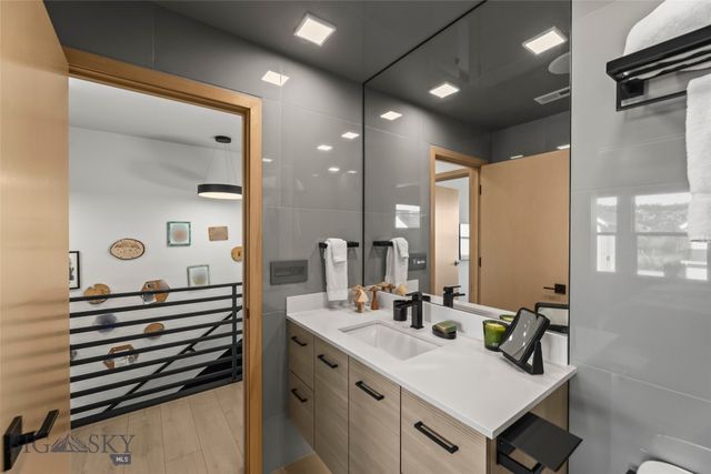 1964 Little Cottage Lane, Bozeman, MT 59715