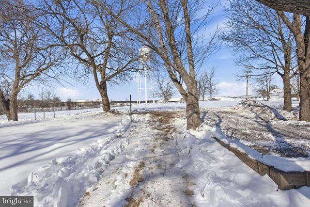 114 E YORK ST, Biglerville, PA 17307