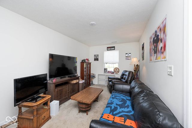 971 Knox Drive, Franklin, IN 46131